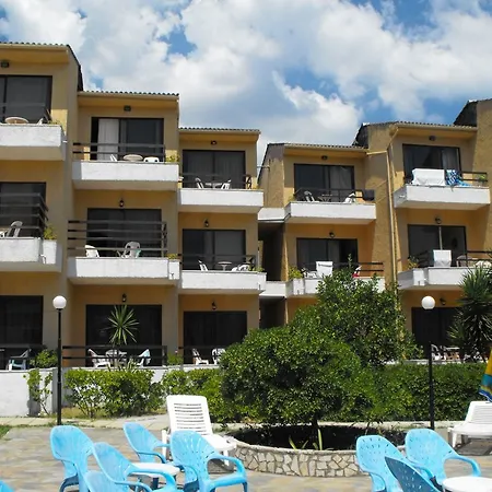 Le Mirage Hotel